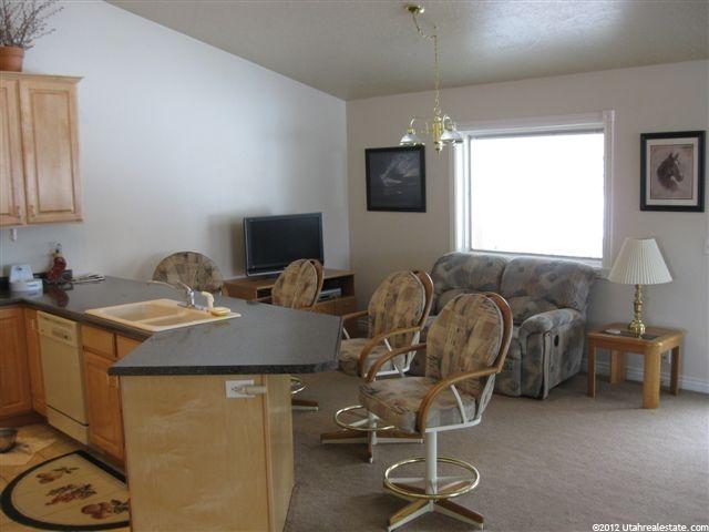 353 E Center St, Kamas, UT 84036 — photo 10
