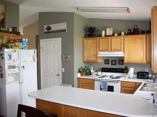 1428 W 1900 S, Woods Cross, UT 84087 — photo 4