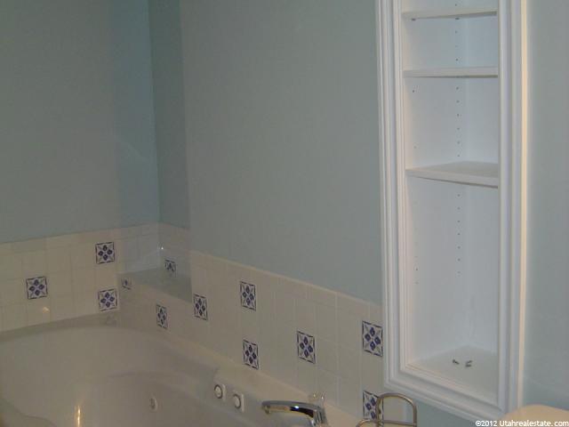 1428 W 1900 S, Woods Cross, UT 84087 — photo 6