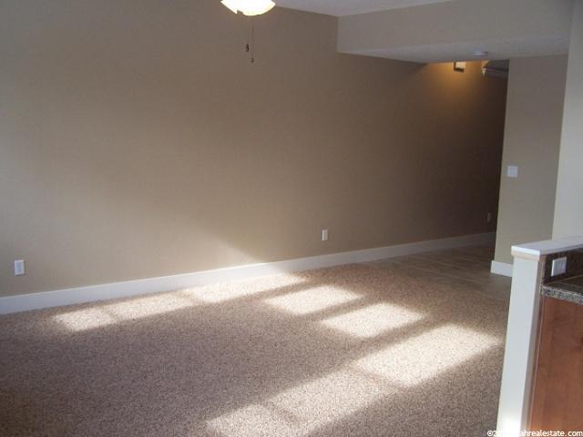 895 W 4000 S, Bountiful, UT 84010 — photo 3
