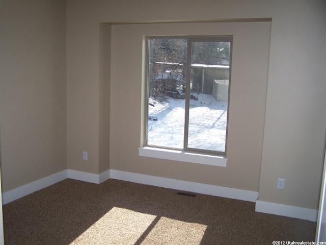 895 W 4000 S, Bountiful, UT 84010 — photo 9