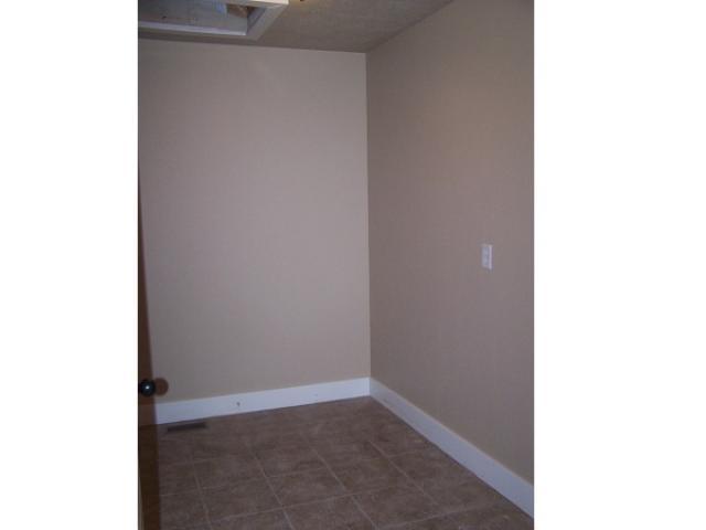 895 W 4000 S, Bountiful, UT 84010 — photo 10