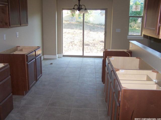 897 W 4000 S, Bountiful, UT 84010 — photo 3