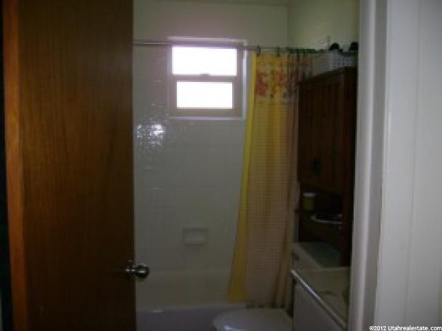 175 S Dale Ave W, Vernal, UT 84078 — photo 2