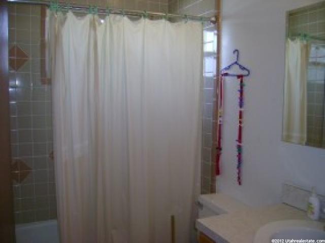 175 S Dale Ave W, Vernal, UT 84078 — photo 5