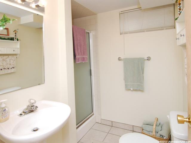 565 E 3050 N, North Ogden, UT 84414 — photo 8