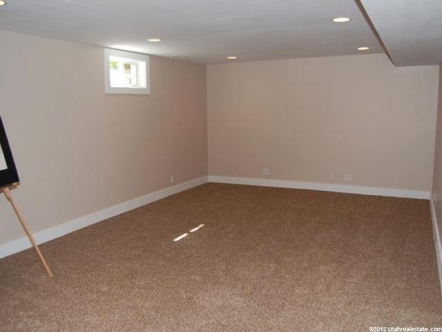 1170 S 400 W, Bountiful, UT 84010 — photo 10