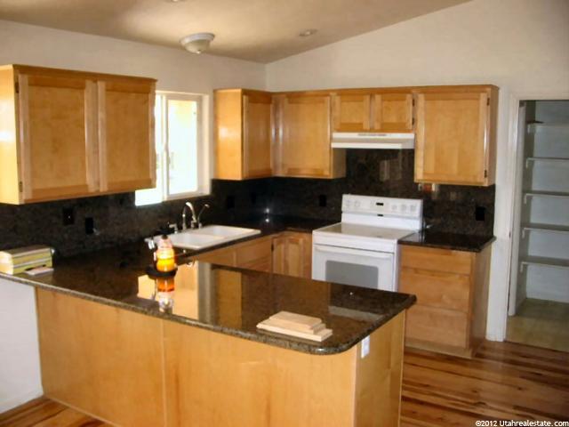 83 S 2110 Cir E, St. George, UT 84790 — photo 5