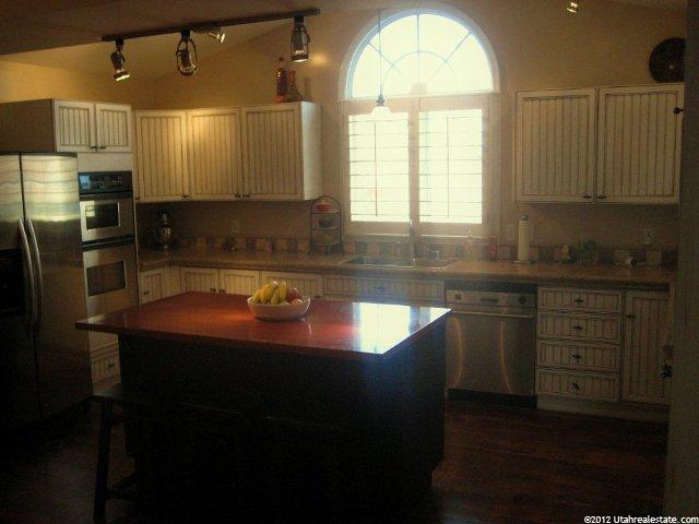 2149 E Oak Leaf Way, Sandy, UT 84092 — photo 2