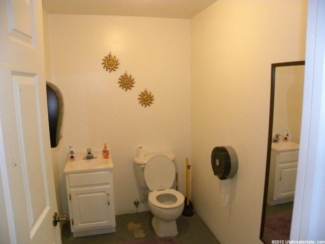 120 N 800 E, Hyrum, UT 84319 — photo 9
