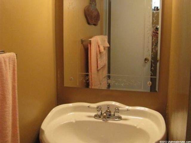612 S 200 W, Providence, UT 84332 — photo 12