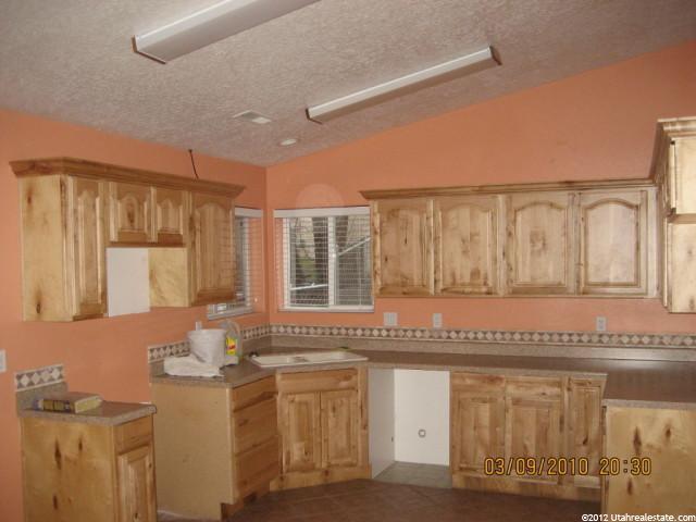 316 N Main St, Leeds, UT 84746 — photo 8