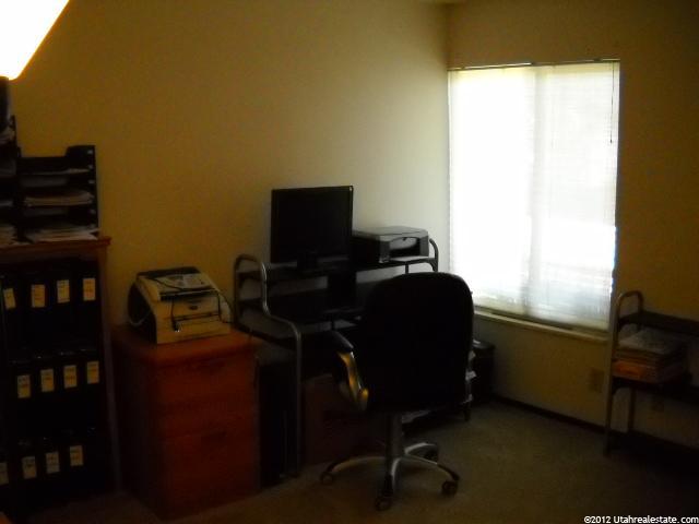 329 E Peach Ln S, Bountiful, UT 84010 — photo 11
