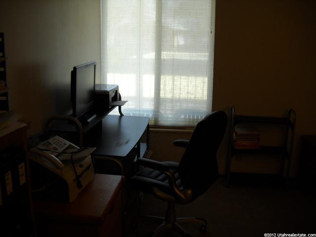 329 E Peach Ln S, Bountiful, UT 84010 — photo 12