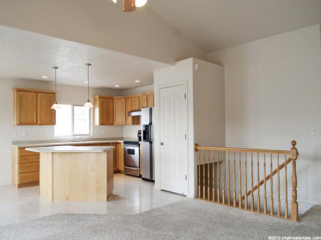 328 E 1525 N, Layton, UT 84041 — photo 2