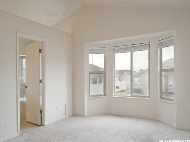 328 E 1525 N, Layton, UT 84041 — photo 9
