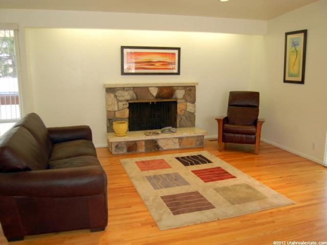 2032 E Ribbon Ln, Holladay, UT 84117 — photo 2
