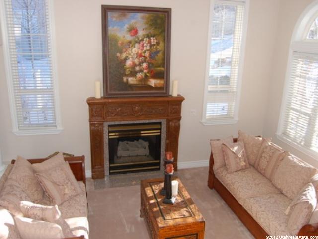 3855 S Bridlewood Dr, Bountiful, UT 84010 — photo 2