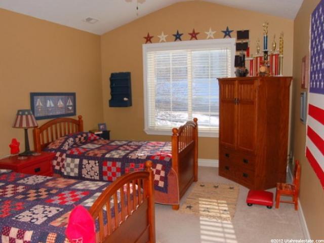 3855 S Bridlewood Dr, Bountiful, UT 84010 — photo 9