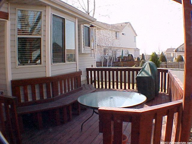 672 W Kit Carson Cir, Centerville, UT 84014 — photo 9