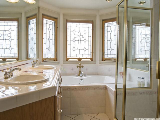 2166 E Kayscreek, Layton, UT 84040 — photo 9