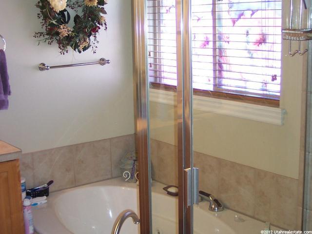397 E Sandy Oaks Dr, Sandy, UT 84070 — photo 3