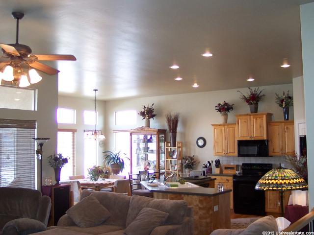 397 E Sandy Oaks Dr, Sandy, UT 84070 — photo 5