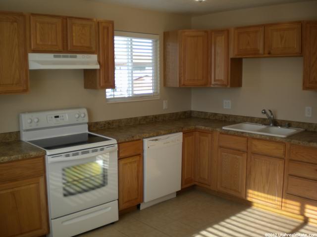2384 S 400 W, Clearfield, UT 84015 — photo 8