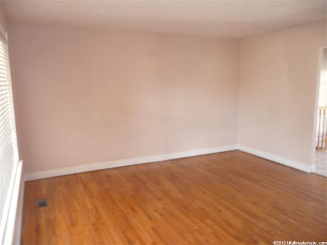 8330 S 745 E, Sandy, UT 84094 — photo 4