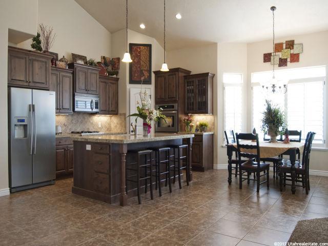 981 E Fallbrook Way, Sandy, UT 84094 — photo 4