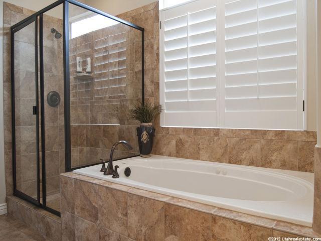 981 E Fallbrook Way, Sandy, UT 84094 — photo 8