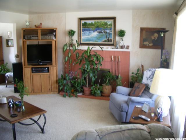 411 N 100 E, Kaysville, UT 84037 — photo 5