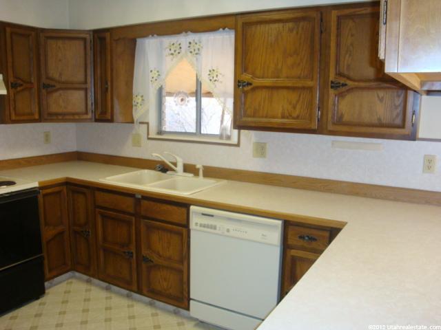 2557 N 1575 W, Vernal, UT 84078 — photo 5