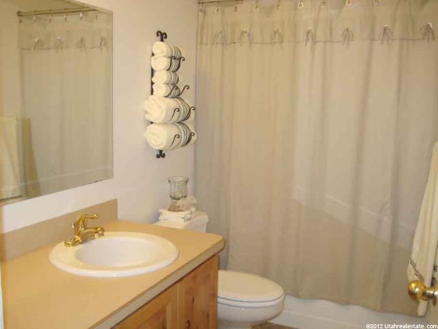 1732 N 2615 W, Clinton, UT 84015 — photo 6