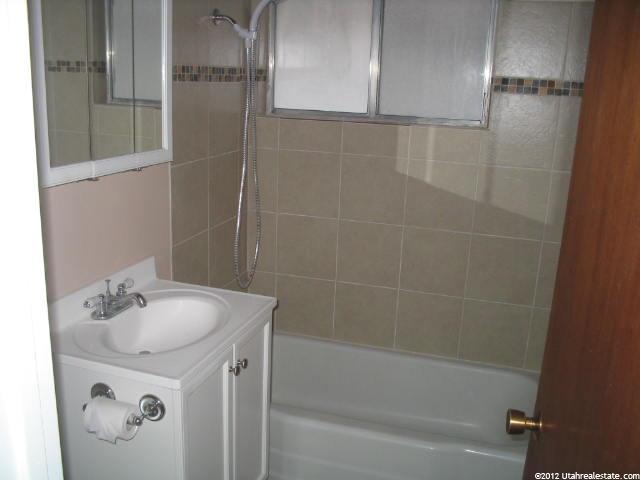 184 N Fowler, Ogden, UT 84404 — photo 6