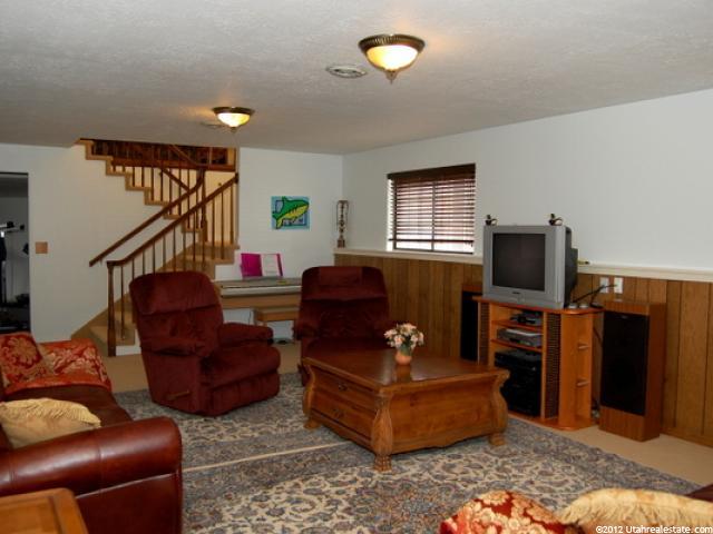 1634 E Oakcrest Cir S, Ogden, UT 84403 — photo 8