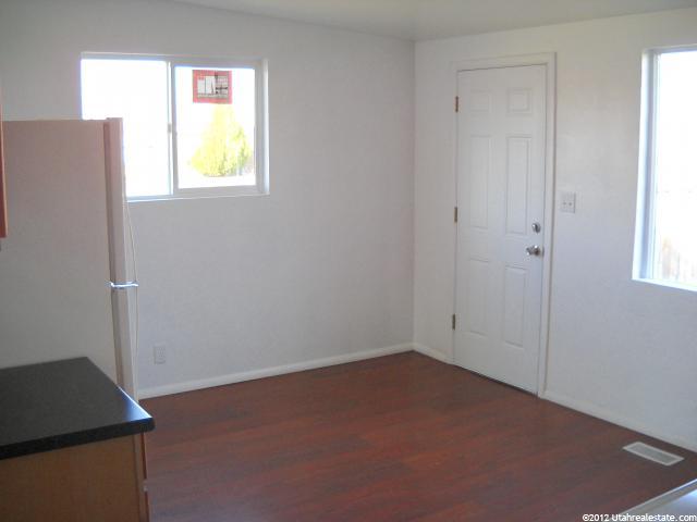 351 N Ann St W, Clearfield, UT 84015 — photo 4