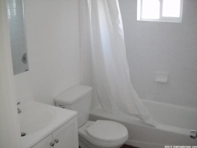351 N Ann St W, Clearfield, UT 84015 — photo 5