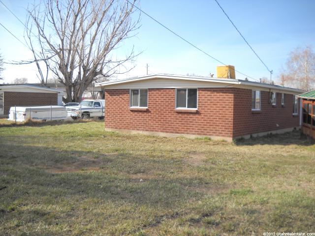 351 N Ann St W, Clearfield, UT 84015 — photo 10