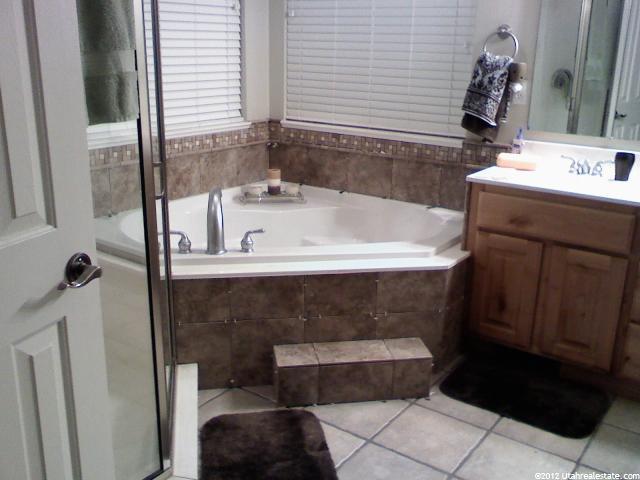 299 N 3050 W, Layton, UT 84041 — photo 2