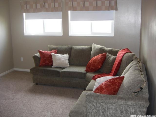 1368 N 100 W, Layton, UT 84041 — photo 10