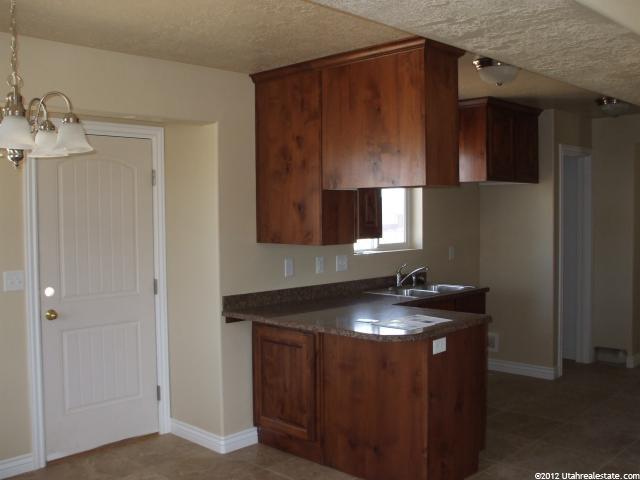 2807 S 400 W, Vernal, UT 84078 — photo 2