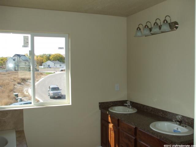 2807 S 400 W, Vernal, UT 84078 — photo 6