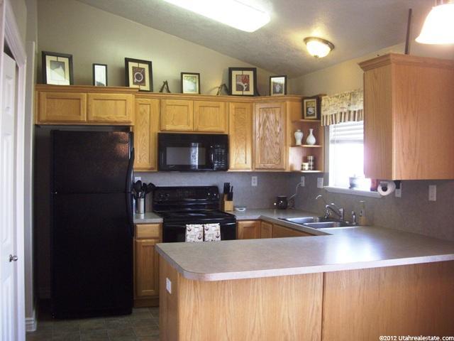 4652 S 4000 W, Roy, UT 84067 — photo 3