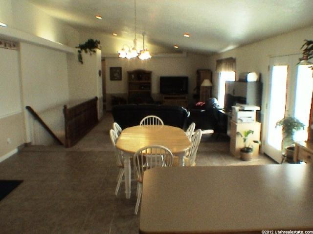 243 W 300 S, Nephi, UT 84648 — photo 2