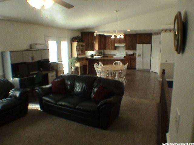 243 W 300 S, Nephi, UT 84648 — photo 9