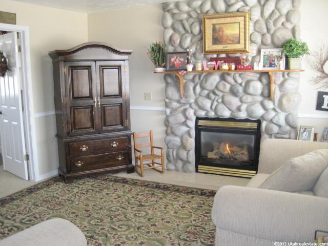 330 S 450 St W, Layton, UT 84041 — photo 7