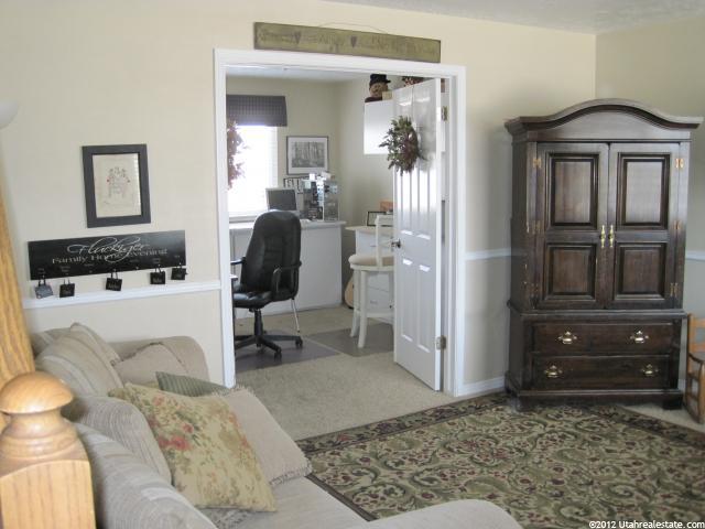 330 S 450 St W, Layton, UT 84041 — photo 8