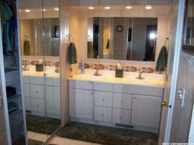 312 N 200 W, Hinckley, UT 84635 — photo 6