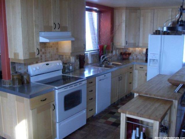 355 N 150 W, Torrey, UT 84775 — photo 4
